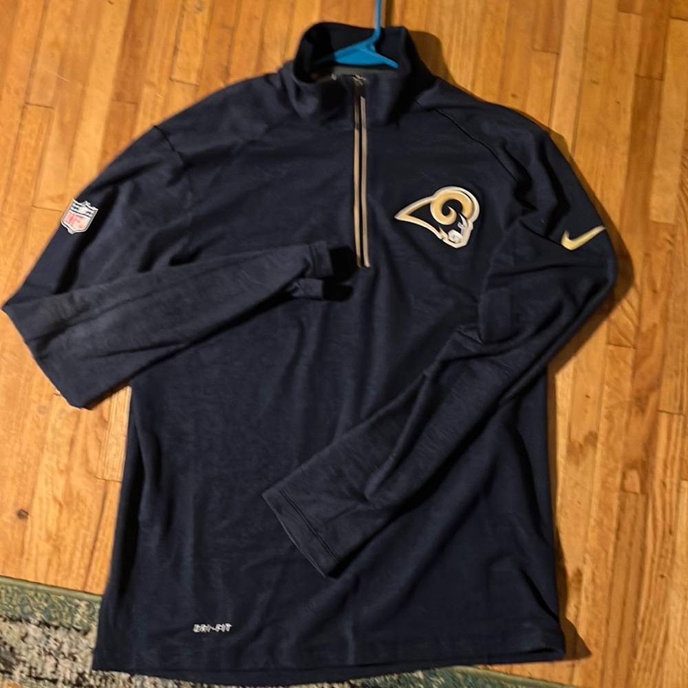 Medium Nike Los Angeles Rams dry fit